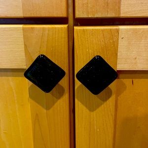 Knobs by AQUILA ART GLASS